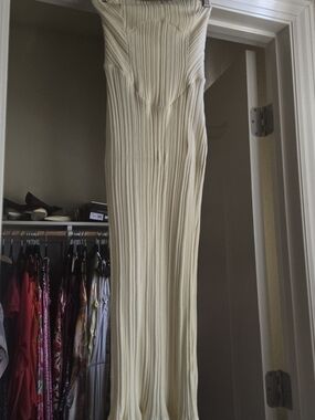 Women’s Butter Yellow Ribbed Maxi Dress